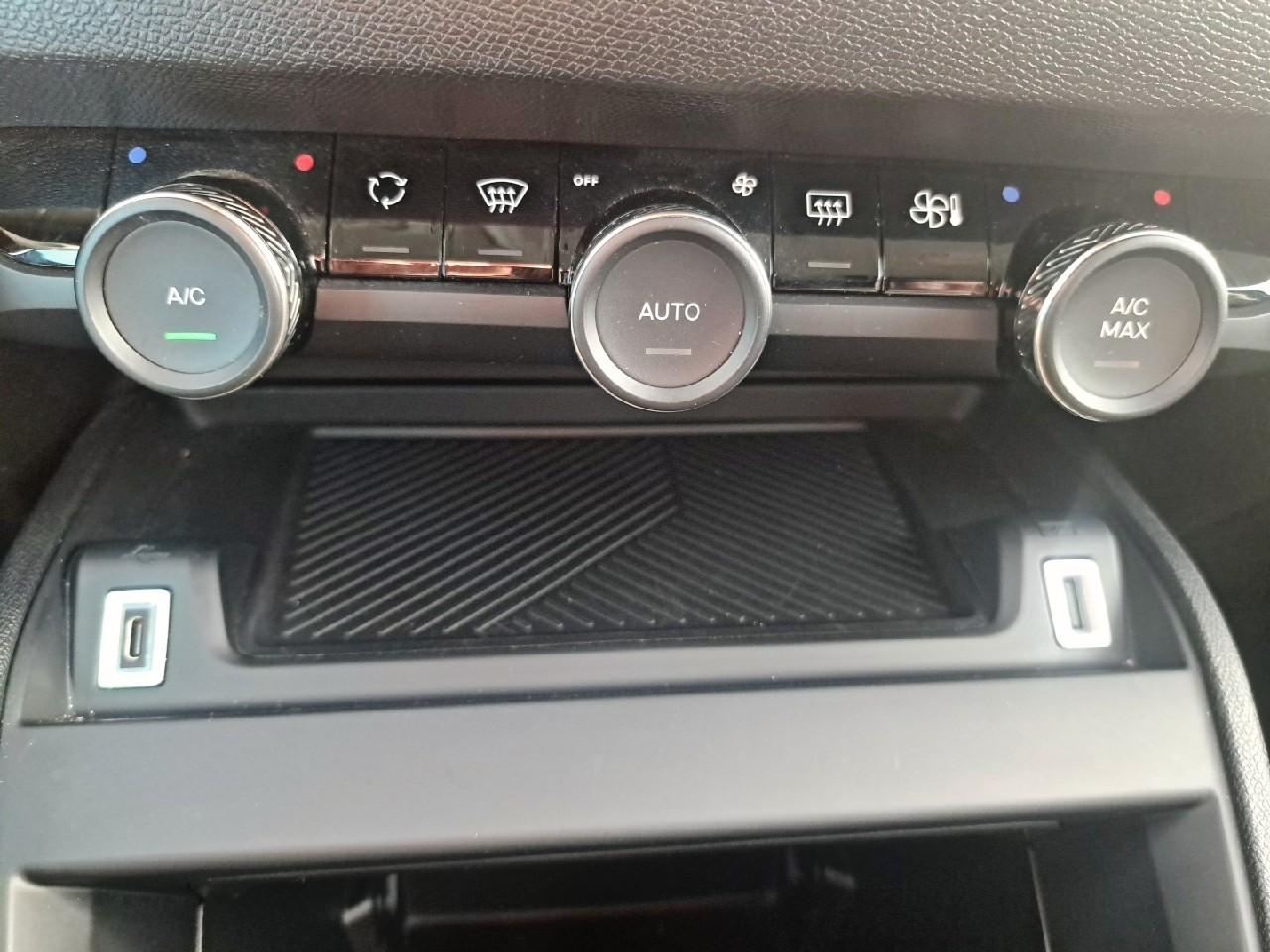 Citroën C4 hybride 100 e-dcs6 you — photo 20