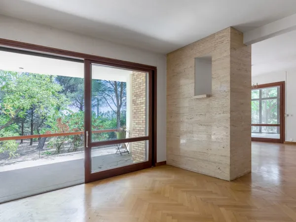 Bureaux 8 pièces 230 m²