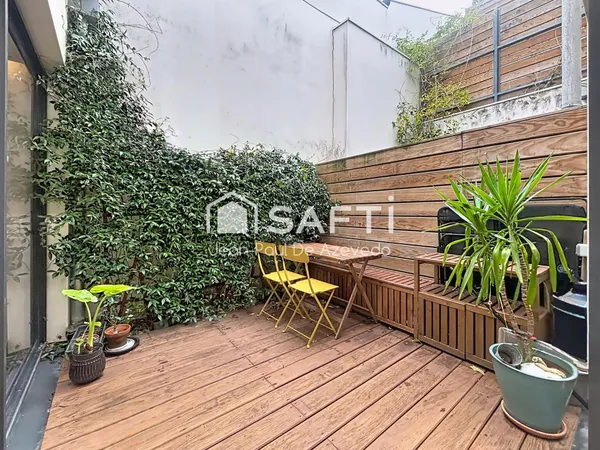 Appartement refait à neuf avec terrasse