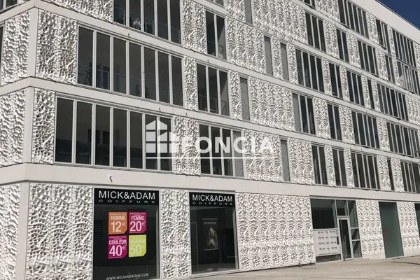 Studio 1 pièce 20 m²