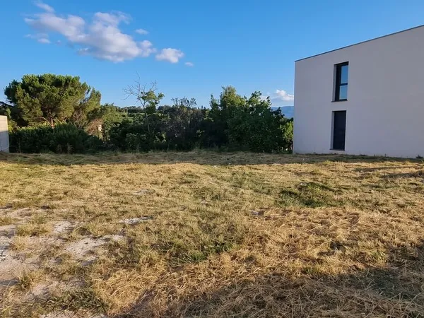 Terrain à bâtir 370 m² Ponteilla 66300 - viabilisé, vue Canigou, étude de sol