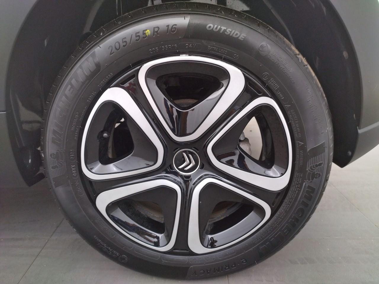 Citroën C3 puretech 110 s&s eat6 shine — photo 16