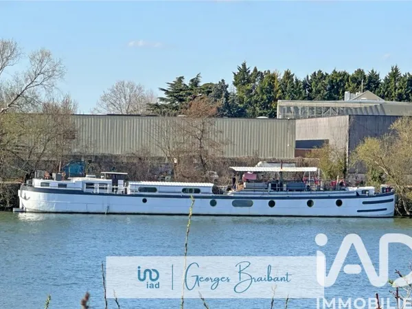 Péniche 6 pièces 175 m²