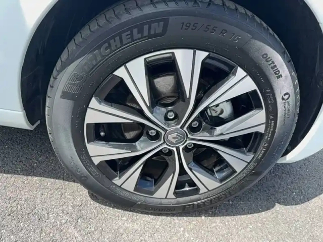 Renault Zoé zoe r110 - my22 — photo 13