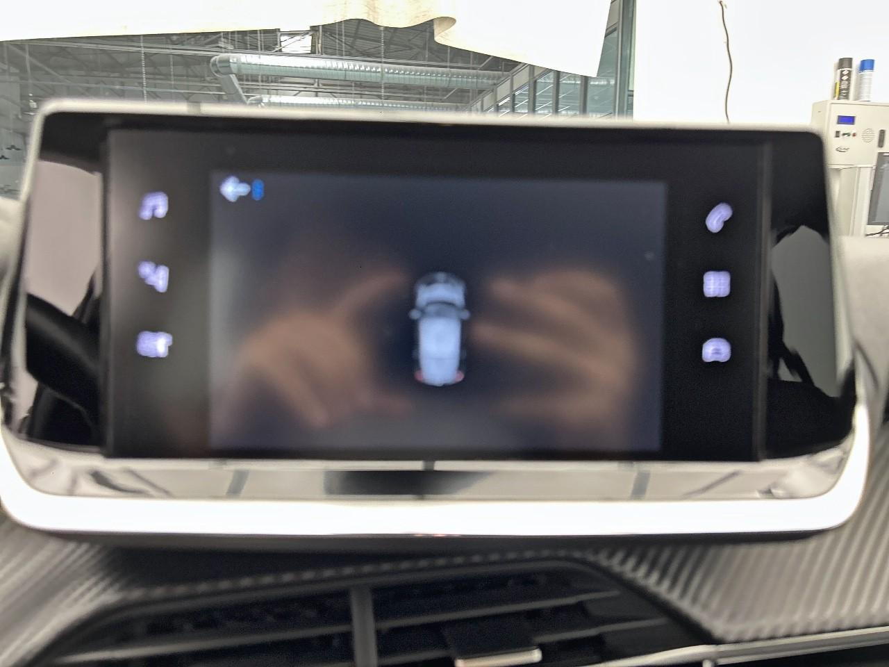 Peugeot 208 puretech 100 s&s bvm6 style — photo 22
