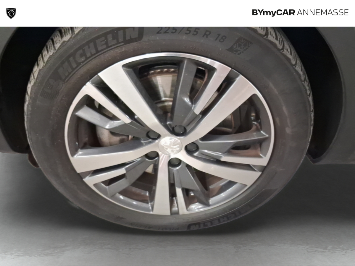 Peugeot 3008 Hybrid 225 e-EAT8 — photo 14