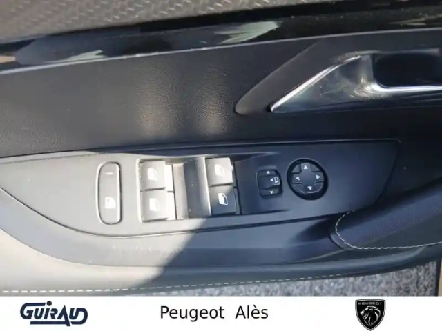 Peugeot 208 hybrid 136 e-dcs6 — photo 13