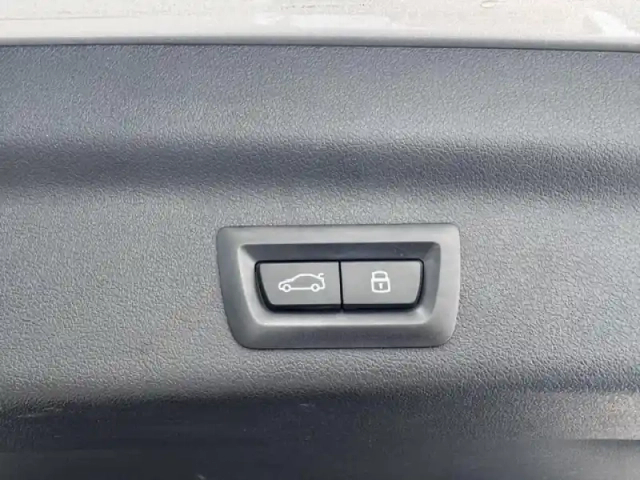 Bmw X1 sdrive18d 150ch xline — photo 7
