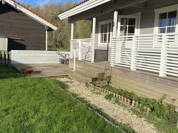 Chalet individuel en bois dans une résidence privée