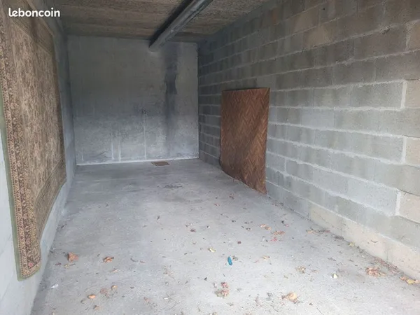 Parking/box 15 m² ANGOULEME