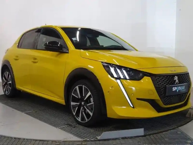 Peugeot 208 1.5 bluehdi 100ch s&amp;s gt — photo 2