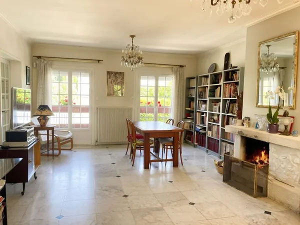 Maison 6 pièces 160 m²