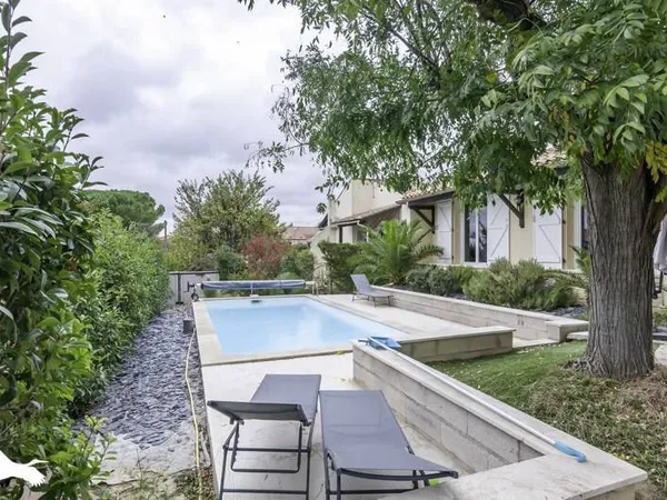 Maison de plain-pied 6 pièces 142 m²