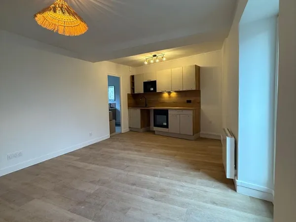 Appartement F2 - Centre-ville d'Étampes
