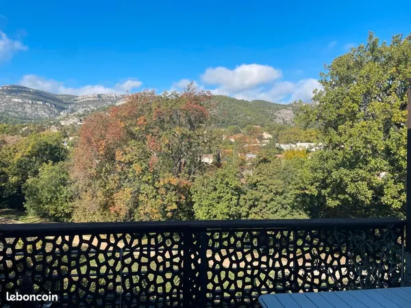 À vendre - T3 de 60 m² avec terrasse, box, parking