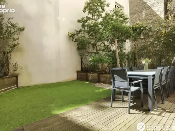 Paris 20ème - rue Alphonse Penaud - Appartement 5 pièces de 108m2 avec terrasse de 40m2, cave et par