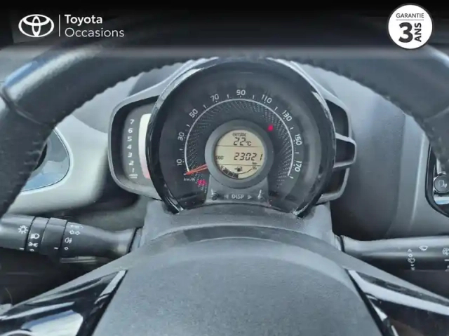 Toyota Aygo 1.0 vvt-i 72ch x-play x-app 5p mc18 — photo 14