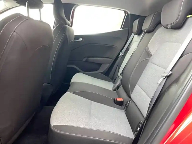 Renault Clio tce 90 — photo 13