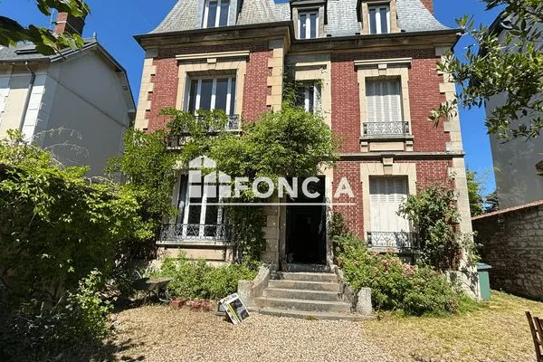 Maison 9 pièces 224 m²