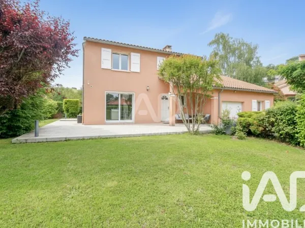 Maison 5 pièces 140 m²