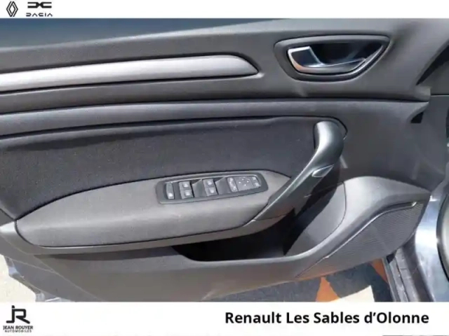 Renault Megane 1.5 blue dci 115ch evolution edc — photo 14