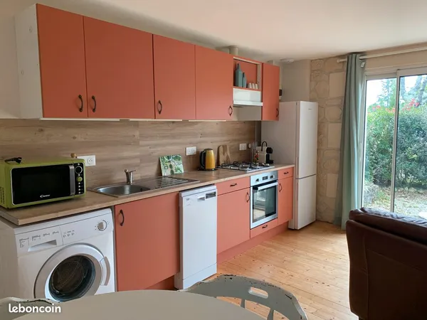 Maison meublée 2 CH chambre 695 + 200 charges
