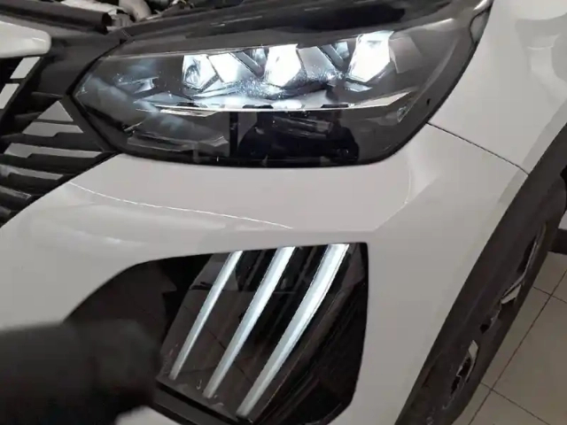 Peugeot 2008 puretech 130 s&amp;s eat8 — photo 16