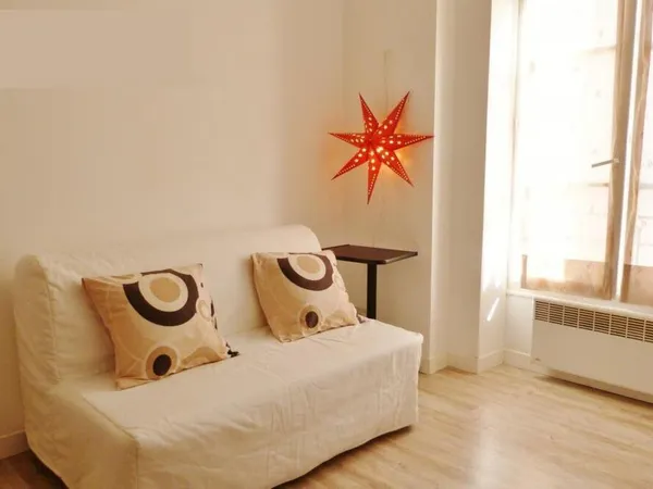 Studio meublé de 31m2 au 2ieme étage