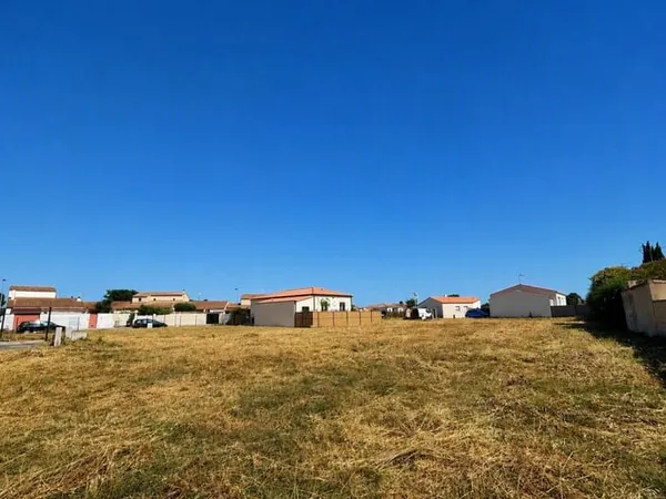 Terrains à bâtir à LUNEL, LE PESCALUNE. 300m2