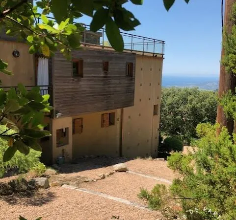 Maison 5 pièces 142 m²