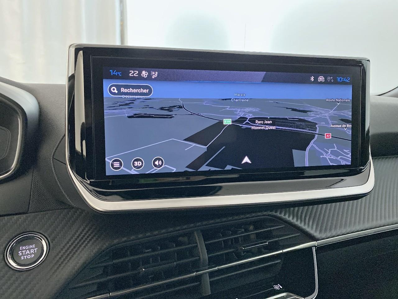 Peugeot 2008 hybrid 145 ch e-dcs6 allure — photo 16