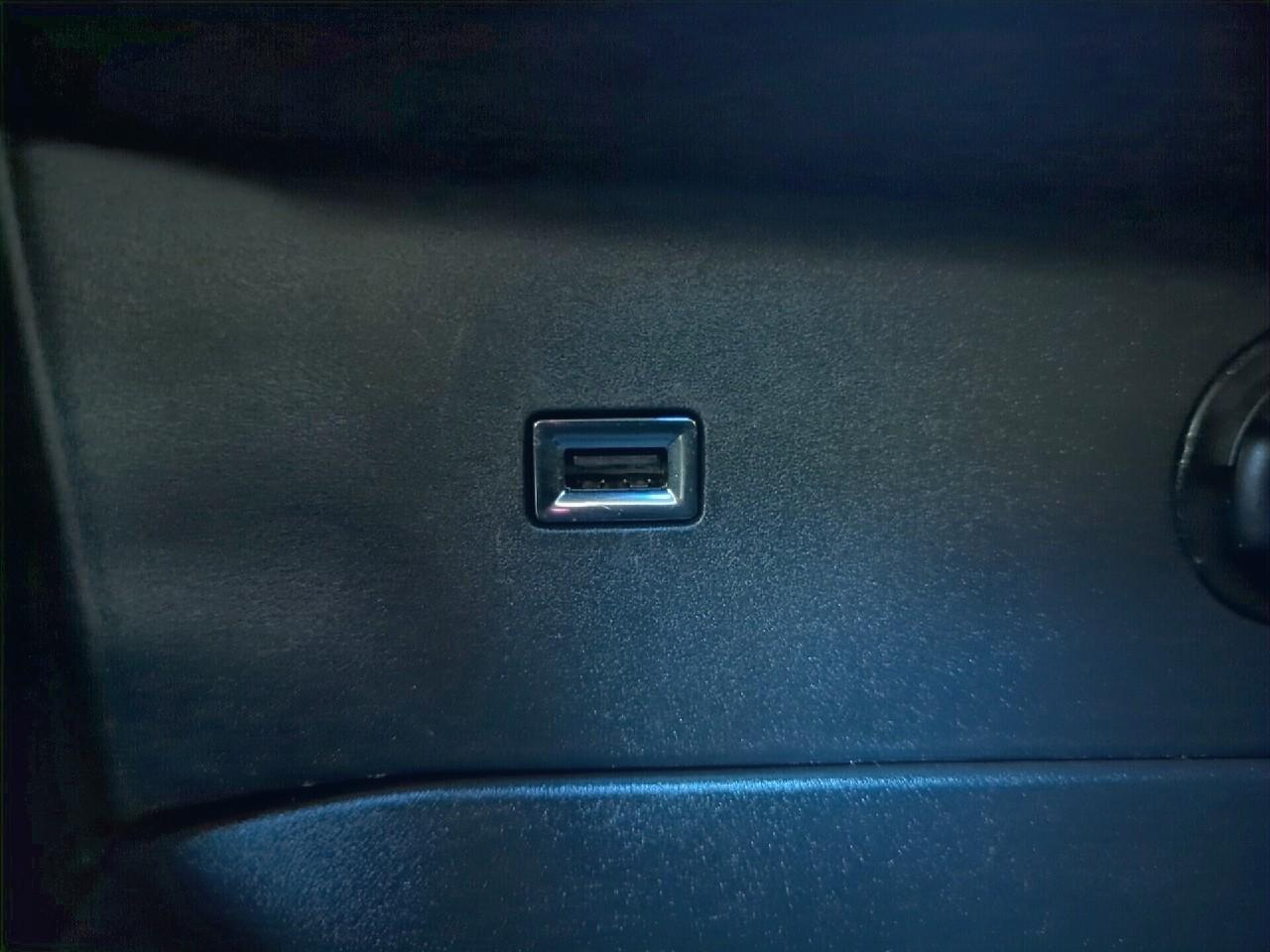Peugeot 3008 puretech 130ch s&s eat8 allure pack — photo 27