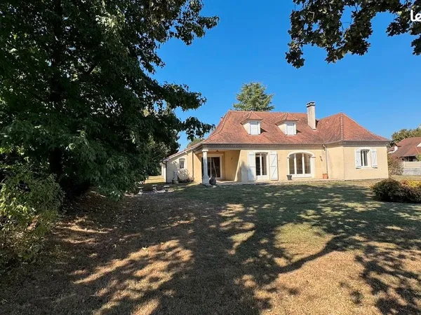 Villa 6 pièces 164 m²
