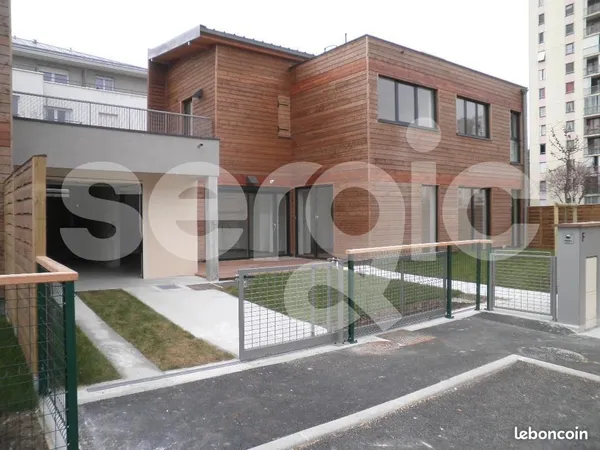 Maison 4 pièces 121 m²