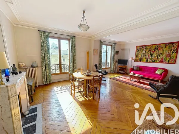 Chambre de service 5 pièces 95 m²