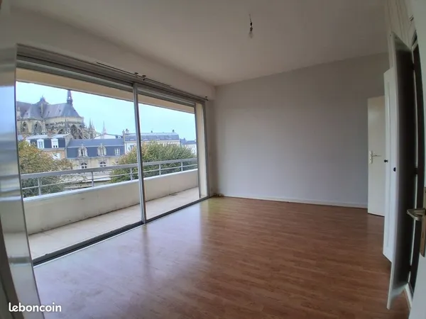 Appartement T5 de 180m3 - Garage - hypercentre