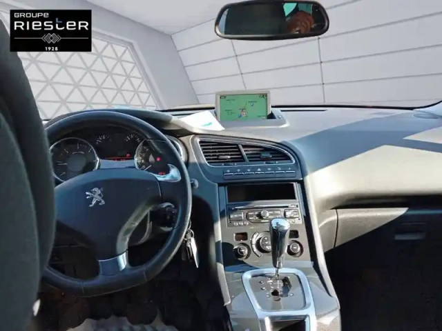 Peugeot 5008 1.6 bluehdi 120ch s&amp;s eat6 7 places — photo 8