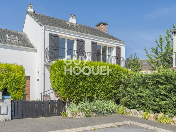 MAISON À VENDRE DE 11 PIÈCES DE 132,50 M²
