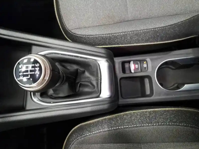 Renault Captur tce 90 ch — photo 78