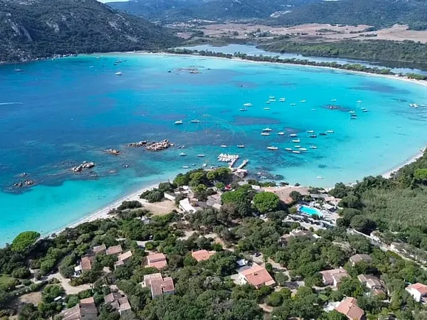 Mini-villa T2 avec terrain de 80 m2 à 3 min à pied de la pla