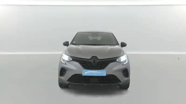 Renault Captur e-tech 145 — photo 16