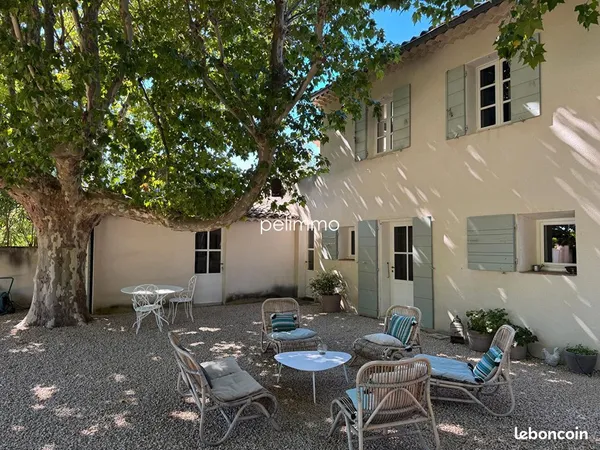 Mas 6 pièces 254 m²
