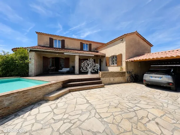 Villa 6 pièces 185 m²