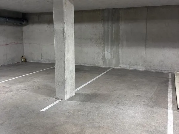 Place de parking Av