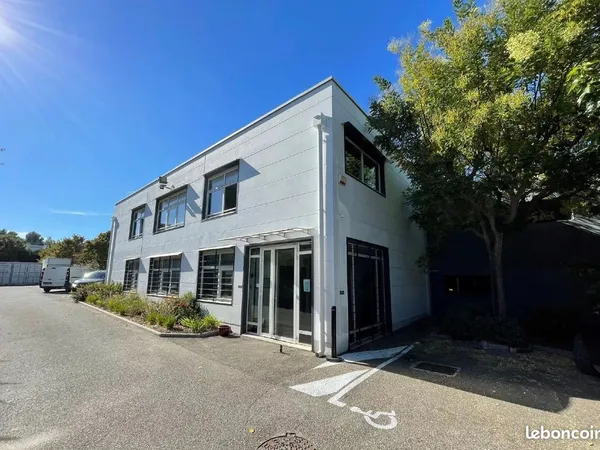 Bureaux 865 m² Aix-en-Provence