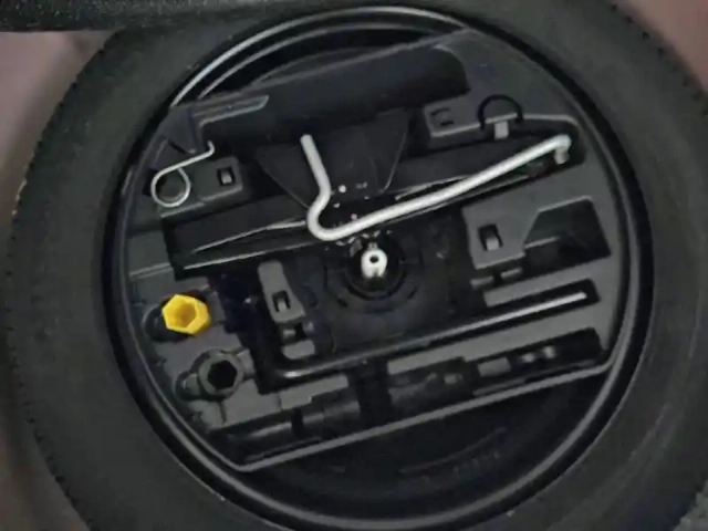 Opel Corsa 1.2 75 ch bvm5 — photo 21