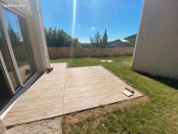 Maison individuelle T4 Bourg St Romain de Popey avec terrasse et jardin