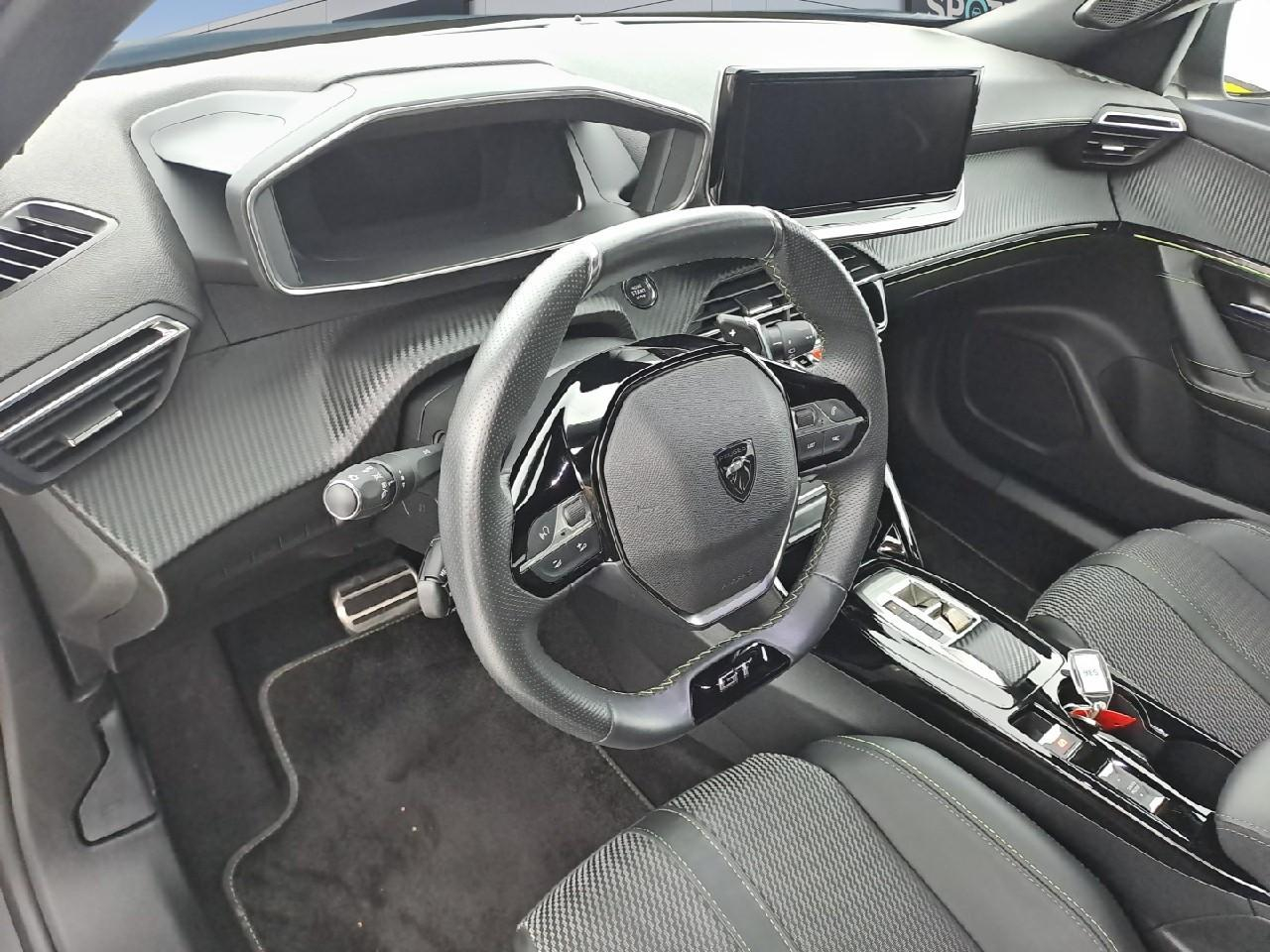 Peugeot 2008 puretech 130 s&s eat8 gt — photo 14