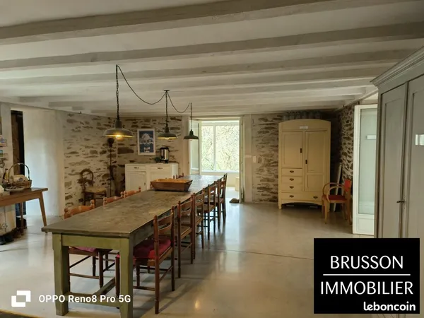Maison 8 pièces 440 m²