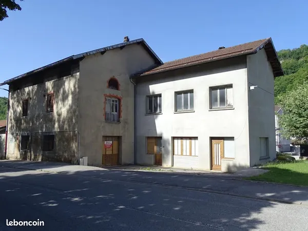 Immeuble 690 m²